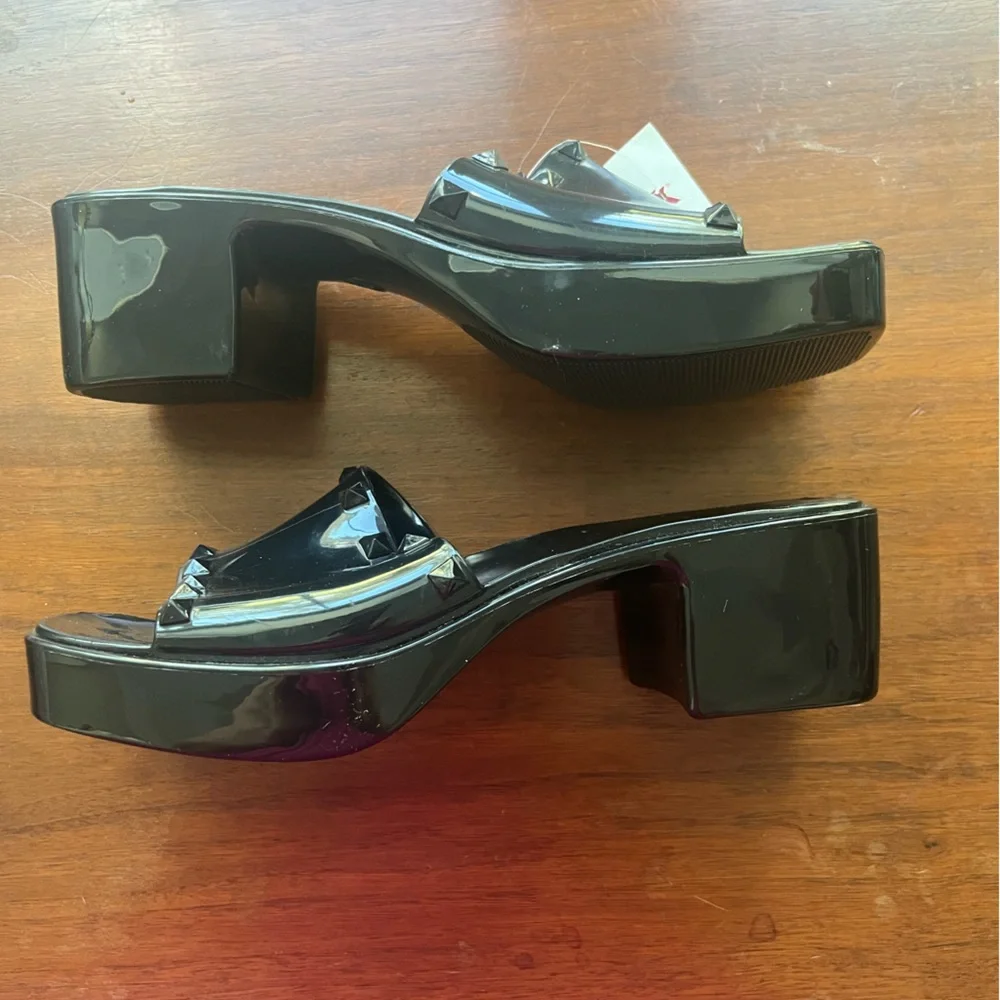 Madden Girl Paccer sandal black‎ studded 8.5. NEW